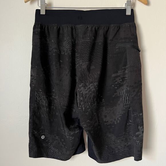 Lululemon Men’s Drawstring Shorts in Geometric Print M - Picture 4 of 8